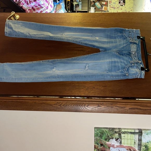 BASICALLY NEW MISS ME SKINNY JEANS (size 31) - Picture 4 of 6